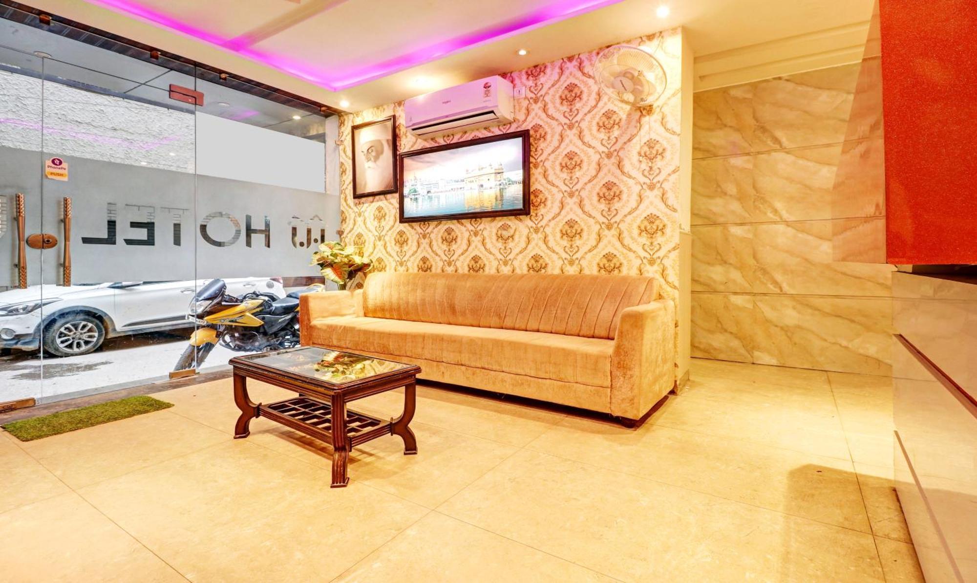 Itsy Hotels Unique - Near Railway Station Amritsar Exterior foto